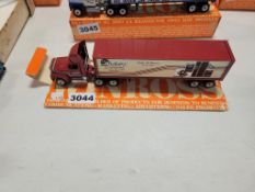 Winross Truck with Van Trailer