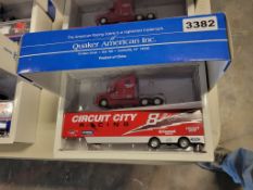 Quaker American Truck with Van Trailer