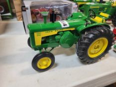Model tractor