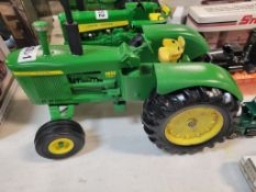 Model tractor