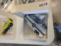 Winross Truck With Van Trailer