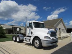 2007 Freightliner Columbia Day Cab Road Tractor