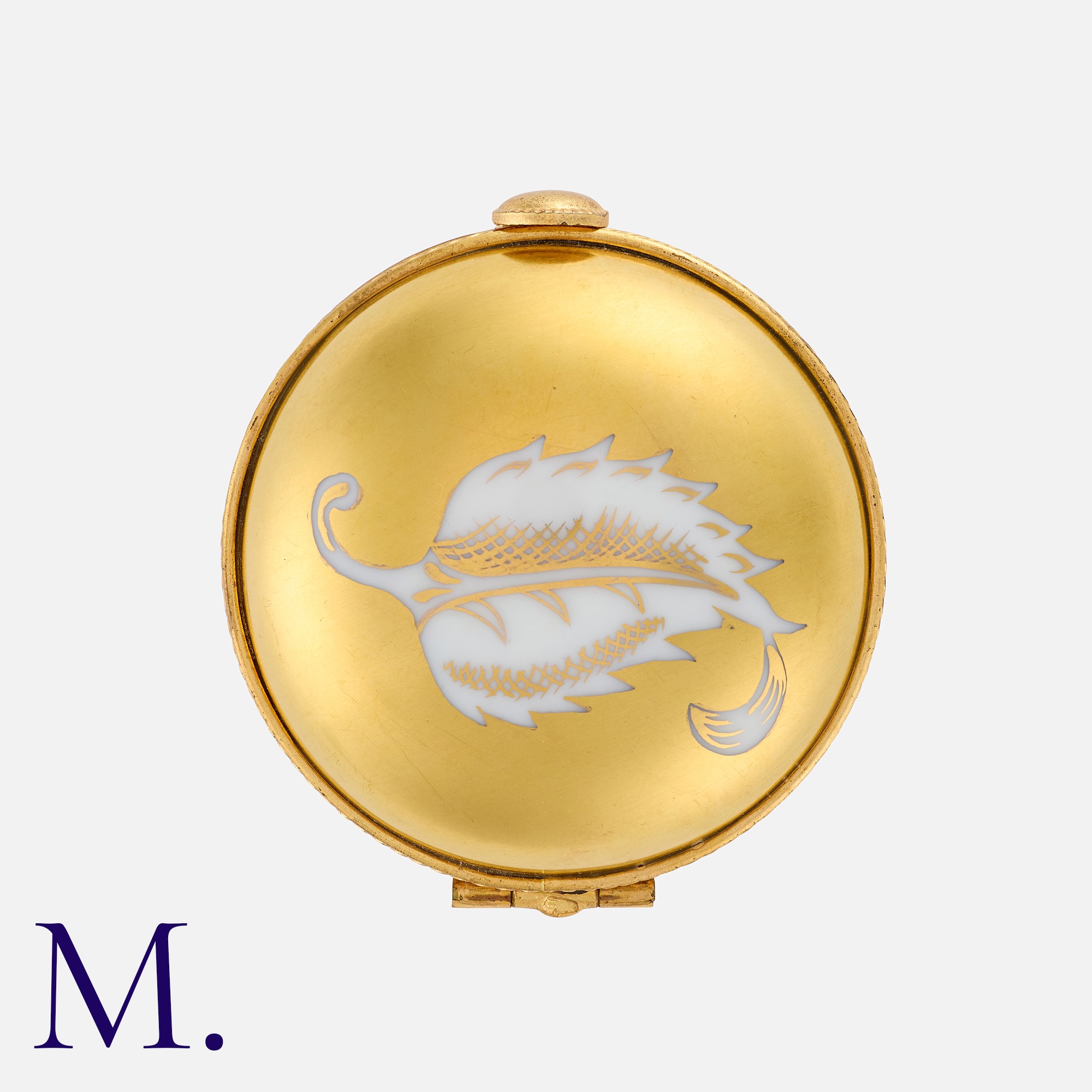 Tiffany & Co. A Vintage Porcelain Pill Box, a porcelain hinged foliate trinket or pill box. Marked - Image 2 of 4