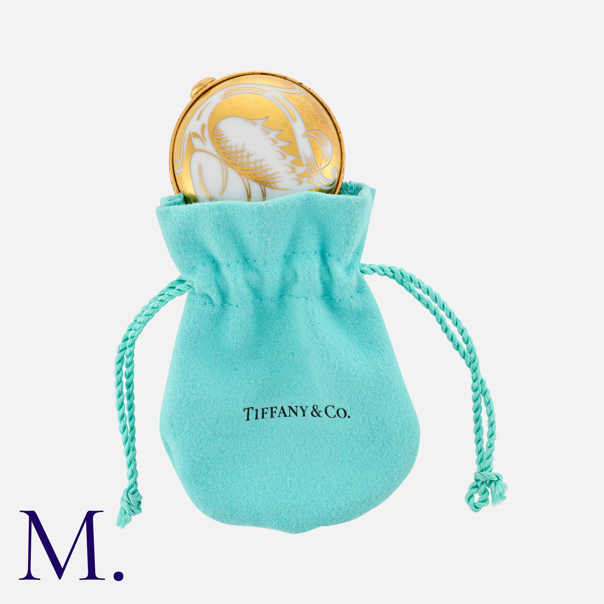 Tiffany & Co. A Vintage Porcelain Pill Box, a porcelain hinged foliate trinket or pill box. Marked - Image 4 of 4