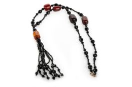 ART DECO FLAPPER NECKLACE, C.1920S