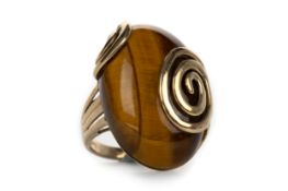 TIGER'S EYE DRESS RING, 20TH CENTURY