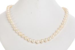 PEARL NECKLACE, 20TH CENTURY