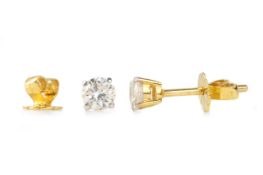 PAIR OF DIAMOND SOLITAIRE STUD EARRINGS,