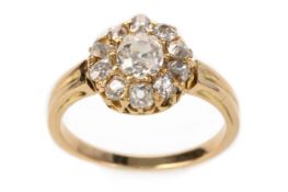 DIAMOND FLOWER CLUSTER RING,