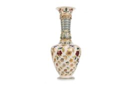 HUNGARIAN POTTERY VASE, IN THE STYLE OF ZSOLNAY PECS