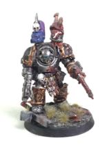 GROUP OF IRON WARRIORS TANKS AND MINIATURES,