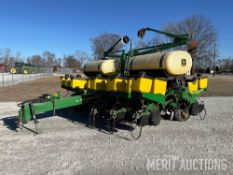 John Deere 1760 Planter