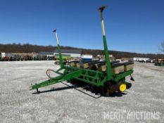 John Deere 7000 6R30 Planter