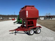 Feed Train Bulk Bin on Tandem Axle Cart