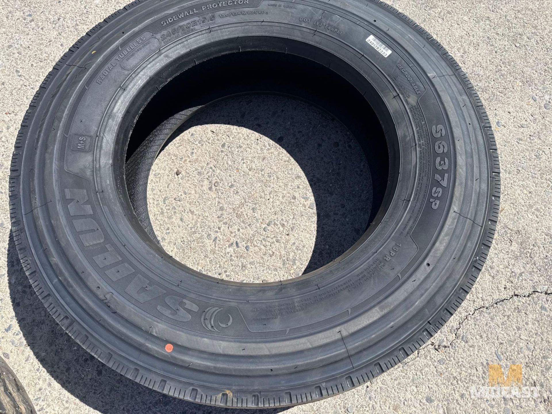 New Tire - Image 3 of 4