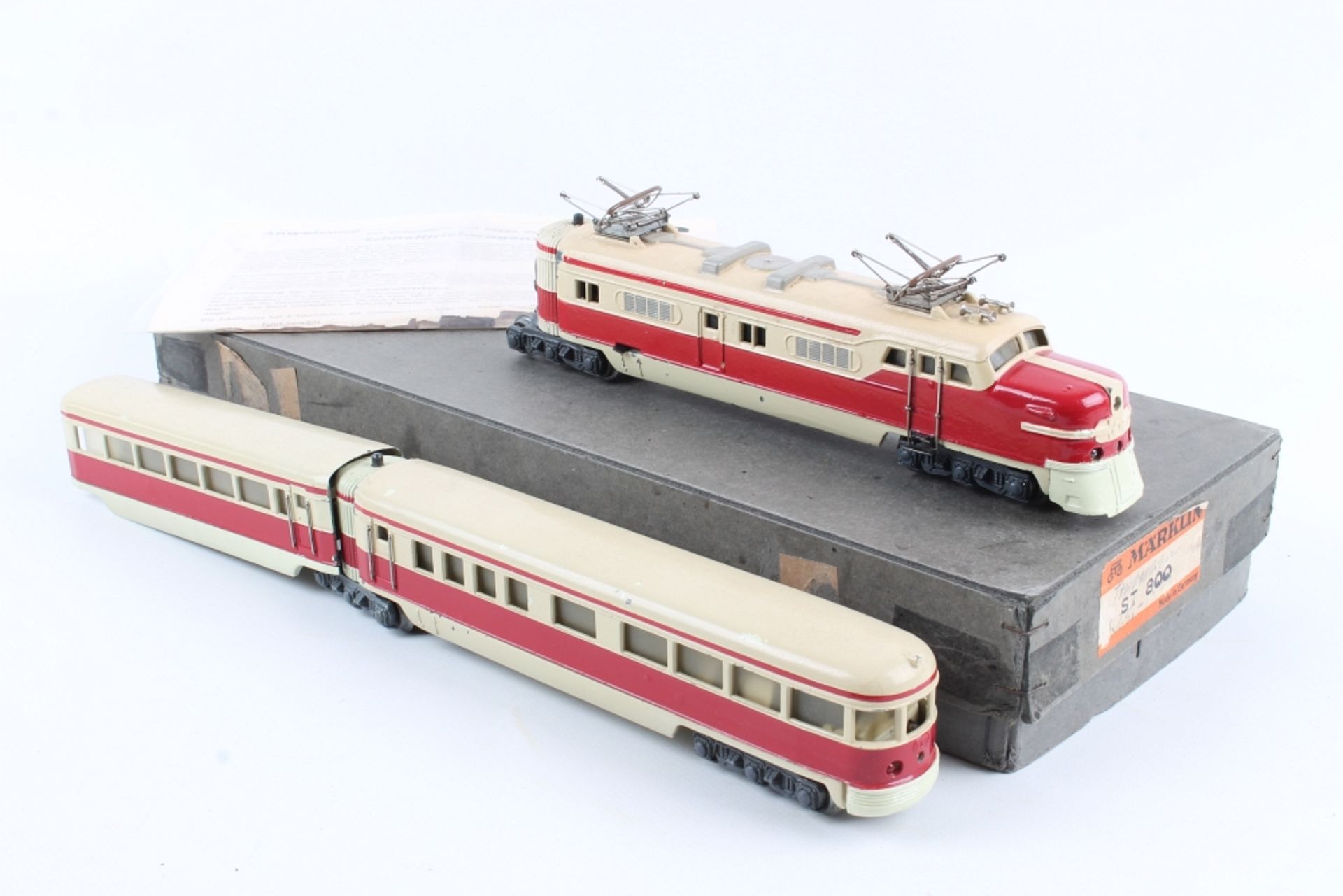 Märklin ST 800 Vorserie karminrot