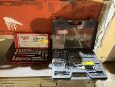 LOT CONSISTING OF HAND TOOLS