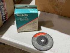 MAKITA 4
