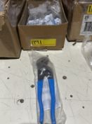 CHAN NEL LOCK TONGUE & GROOVE PLIERS