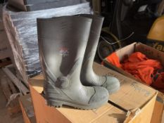 PAIRS OF STEEL TOE PVC BOOTS SIZE 8