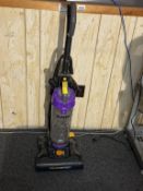 EUREKA POWERSPEED VACUUM