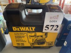 DEWALT 15 DEGREE COIL SIDING AND FENCING NAILER