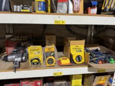 LOT CONSISTING OF ASSORTED ITEMS