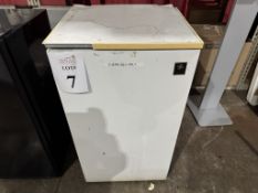 GE MINI REFRIGERATOR