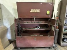 JOBOX WITH CONTENTS CONSISTING OF: SHACKLES AND