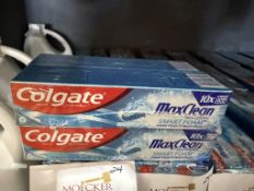 LOT CONSISTING OF (36) COLGATE MAXCLEAN SMART FOAM