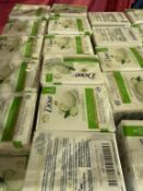 LOT CONSISTING OF (36) DOVE COOL MOISTURE BAR SOAP
