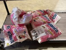 LOT CONSISTING OF (11) BLANCA NIEVES DETERGENT