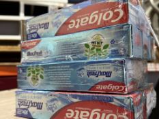 LOT CONSISTING OF (12) COLGATE MAXFRESH TOOTHPASTE