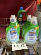 LOT CONSISTING OF ASSORTED CLEANING ITEMS