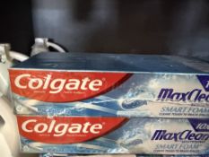 LOT CONSISTING OF (36) COLGATE MAXCLEAN SMART FOAM