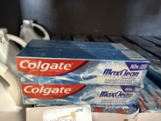 LOT CONSISTING OF (24) COLGATE MAXCLEAN SMART FOAM