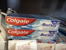 LOT CONSISTING OF (36) COLGATE MAXCLEAN SMART FOAM