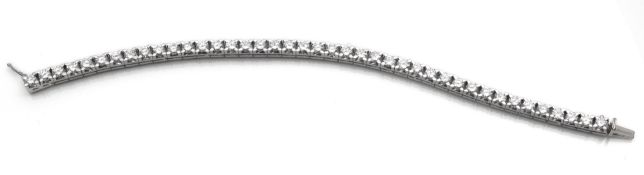 Reviere bracelet with diamonds