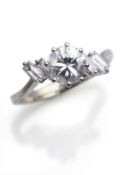 SOLITAIRE RING