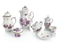 A MIXED LOT OF COFFEE PORCELAIN