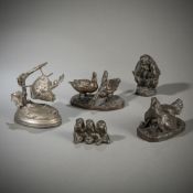 FIFE ANIMAL FIGURINES