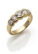 A VINTAGE GOLD AND DIAMOND RING