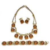 A THREE PIECE VINTAGE SET