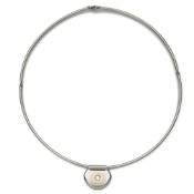 PLATINUM NECKLACE WITH DIAMOND PENDANT