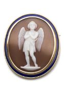 Memory brooch with genius