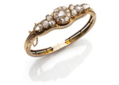Belle Époque bangle with diamonds