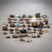 MIXED LOT OF SILVER, METAL AND ENAMEL BOXES AND FLACONS