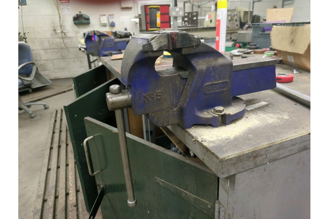 3 x Record Table Top Vice - Image 1 of 7