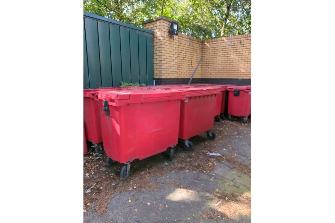*NO RESERVE* 11 x Large Wheel Bins - Image 2 of 4