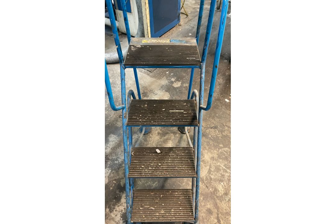 Mobile Steps - Image 3 of 6